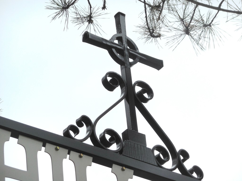 Cross
