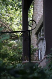 Custom Scrolled Rail Cap